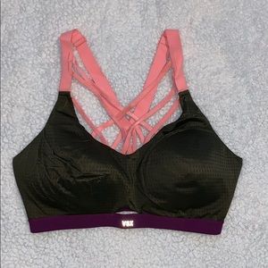 Strappy VSX sports bra